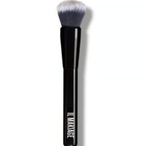 IL MAKIAGE FOUNDATION BLENDING BRUSH #100 Best Seller New in Box!